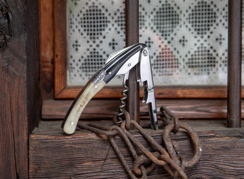 Primitivo Sommelier Corkscrew with Buffalo and Ram Horn Handle